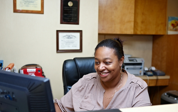 Darryl Lieberman, DDS Associates | Dentures, Veneers and Invisalign reg